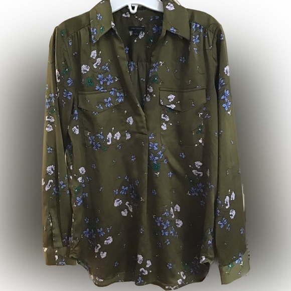 Ann Taylor Tops - ANN TAYLOR Green Floral Camp Shirt